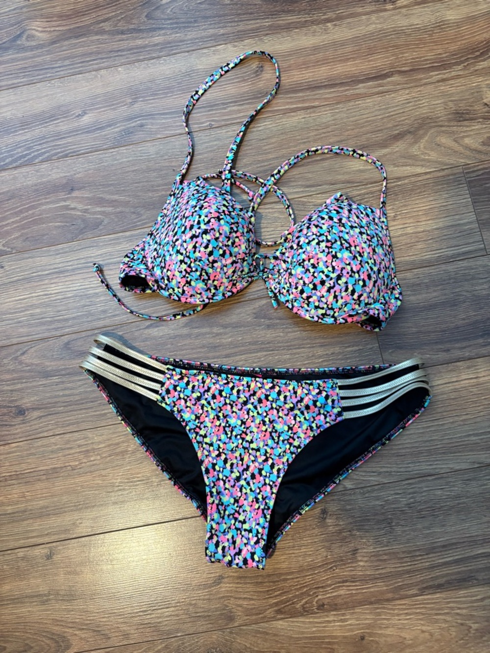 Victoria's Secret Gold Confetti Print Bikini –